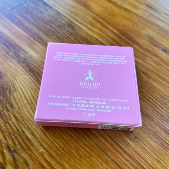 MONEY HEIST New in Box Jeffree Star Artistry Single Shadow‎ Pressed Pigment Gold - Picture 8 of 8